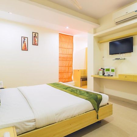 Oriva Vinflora Residency - Nr Lv Prasad Hospital, Banjara Hills Hotel Haidarábád Kültér fotó